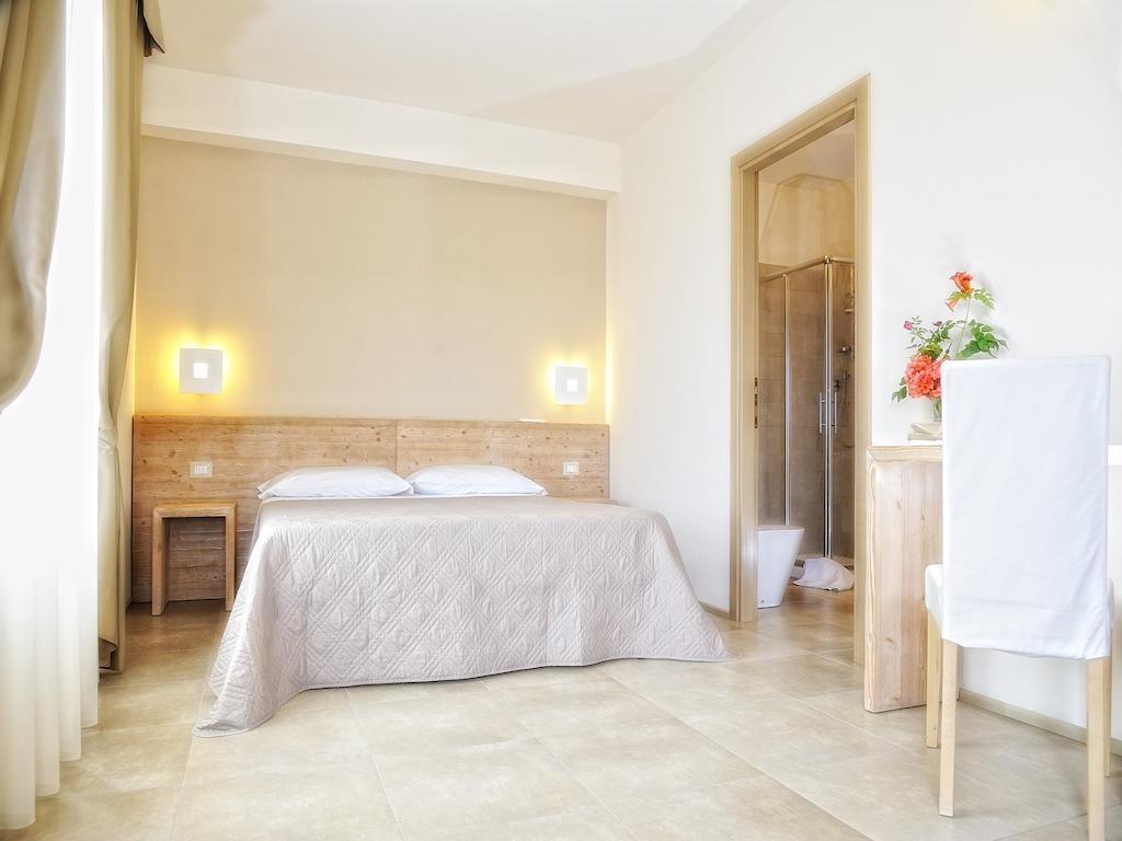 B&B Le Cale サンタ・マリア・ナヴァーリス 部屋 写真